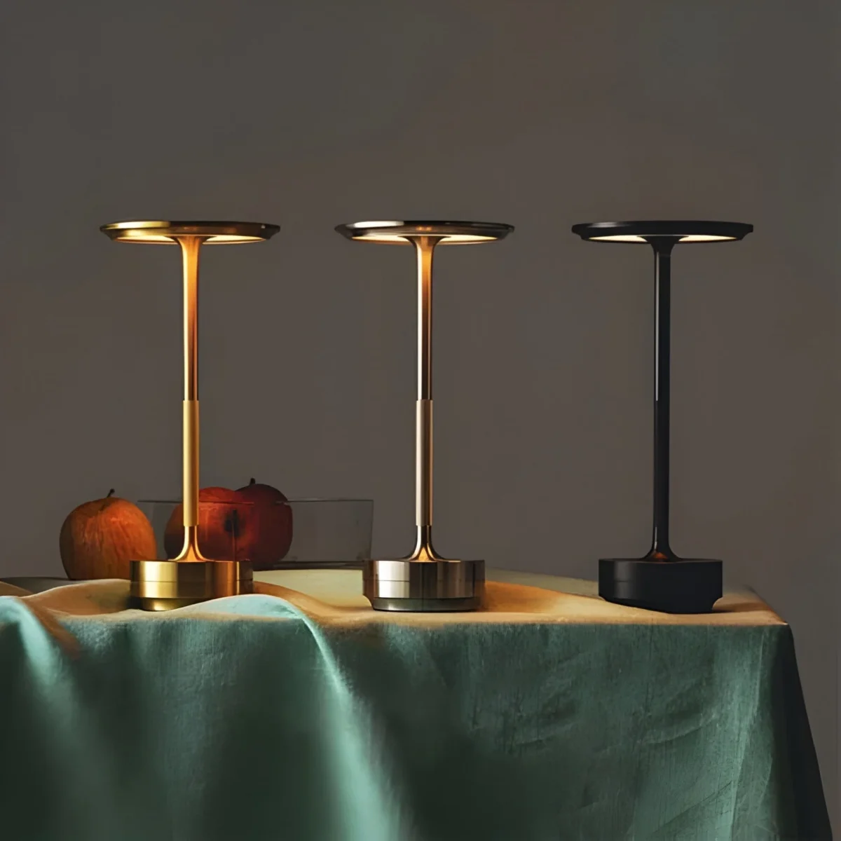 Uppladdningsbar bordslampa med touch | Ljusnora